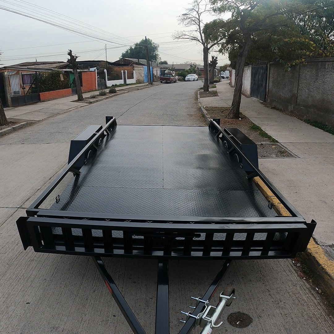 MODELO S-4020 D (2.500 KILOS SIN FRENO)